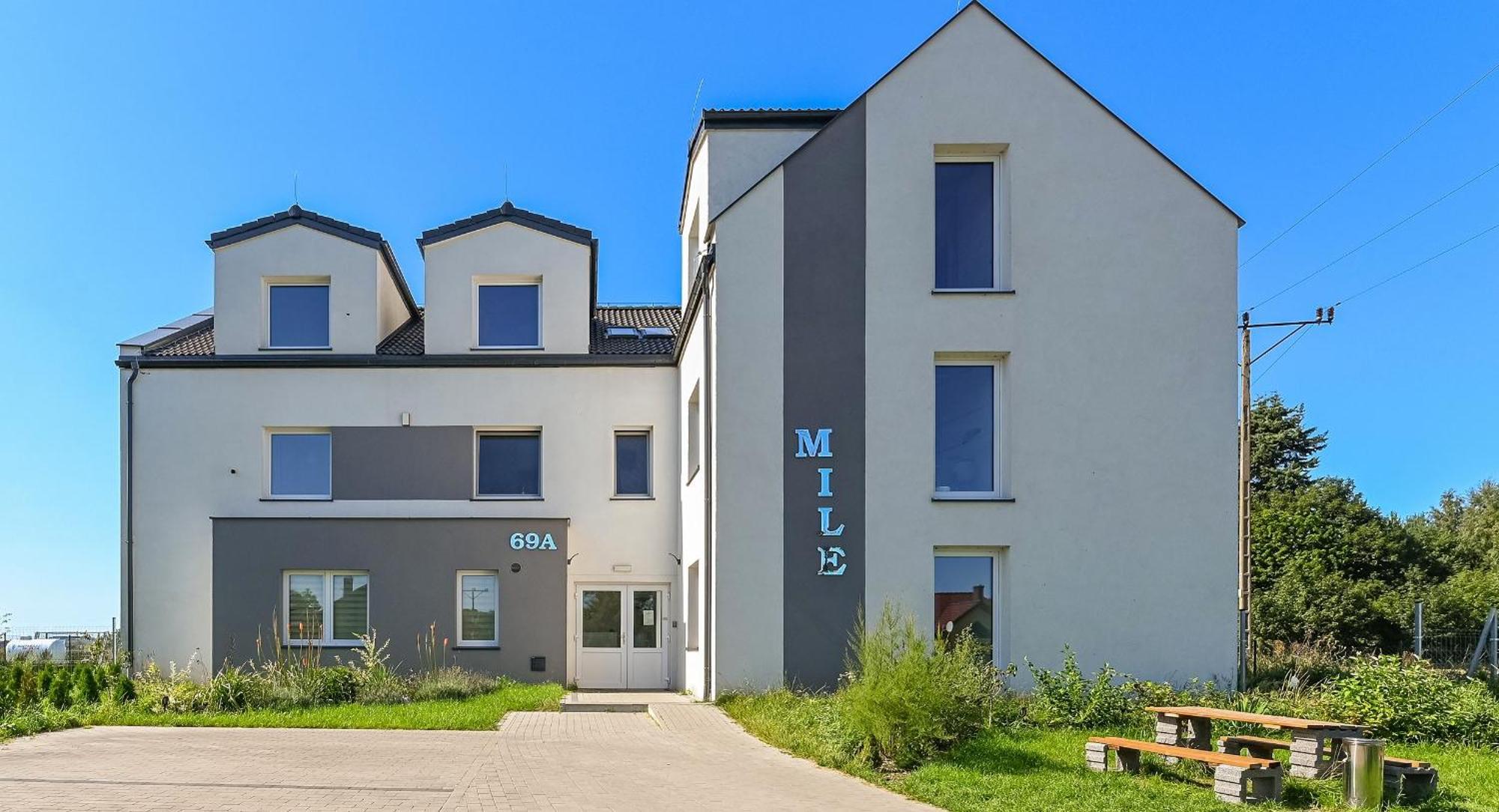 Mile Gdansk Airport & Parking Dlugoterminowy B&B 외부 사진